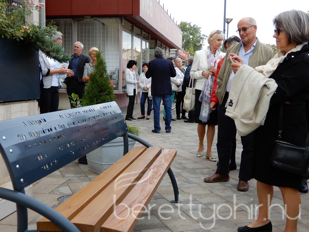 Konrád-emlékpad avatás 36